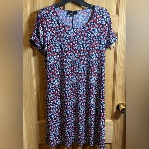 Ronni Nicole NWT Woman’s Floral Dress
